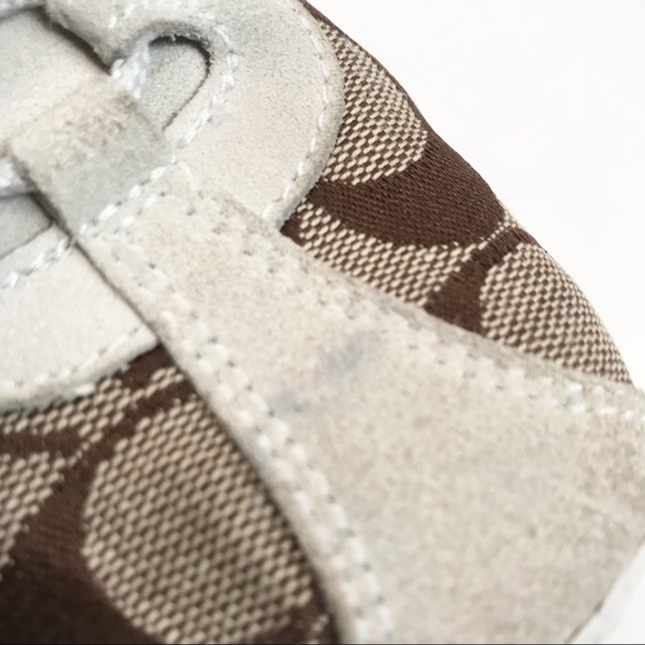 *Katelyn Coach signature shoes* Katelyn signature coach Size 7m used condition. - Picture 9 of 12